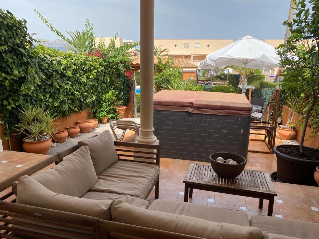 Alfaz Bed & Breakfast L'Alfàs del Pi Esterno foto